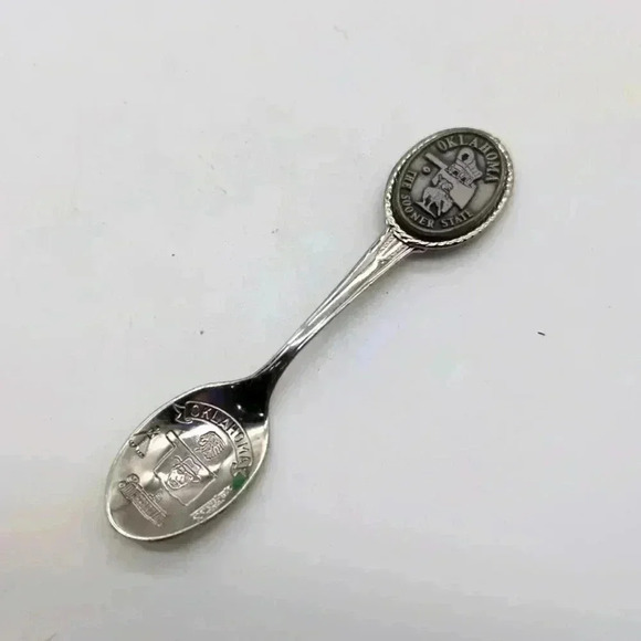 Vintage Oklahoma Sooner State Souvenir Engraved spoon Kitschy cool - Picture 1 of 5